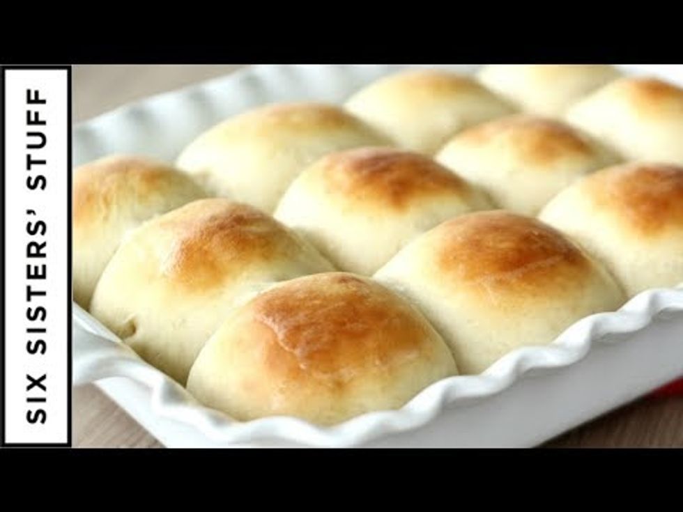 How to Make the BEST Homemade Rolls in 30 Minutes! (NO RISING!)