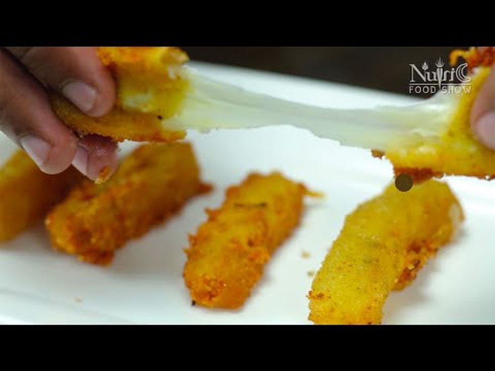 Amazing Mozzarella Sticks Recipe