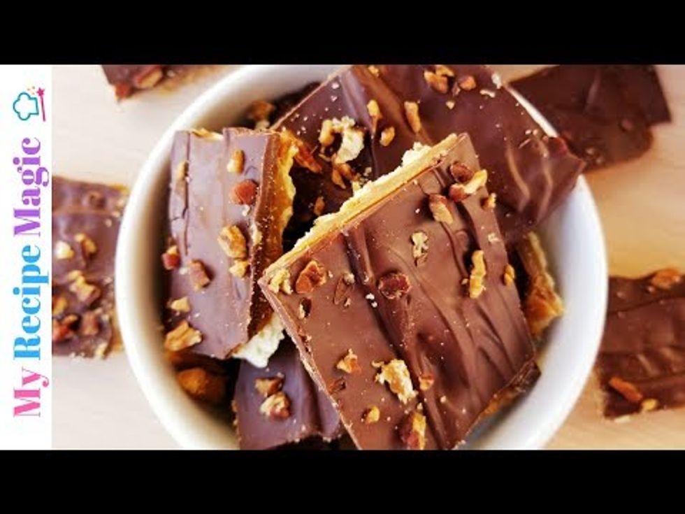 Amazing Saltine Toffee - YouTube