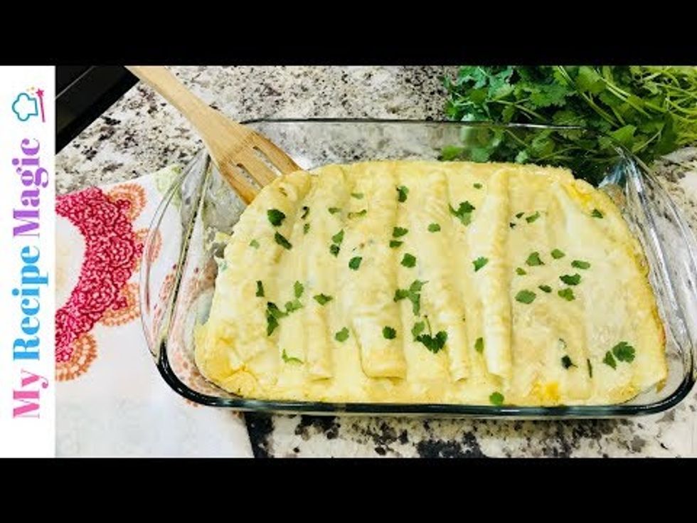Pulled Pork Enchiladas With Creamy Green Chile Sauce - YouTube