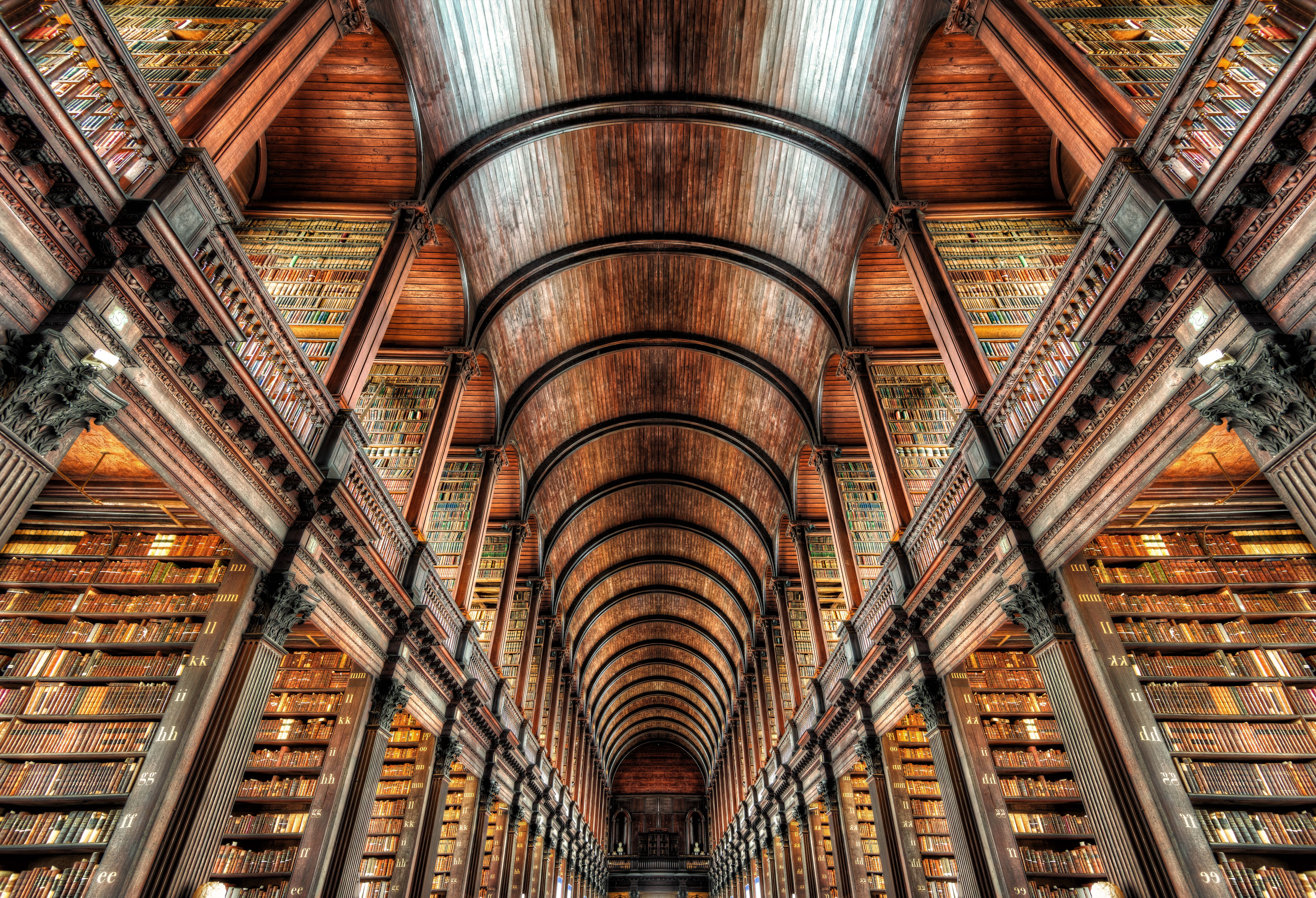 Trinity Library Zoom Background / Trinity College Library ...