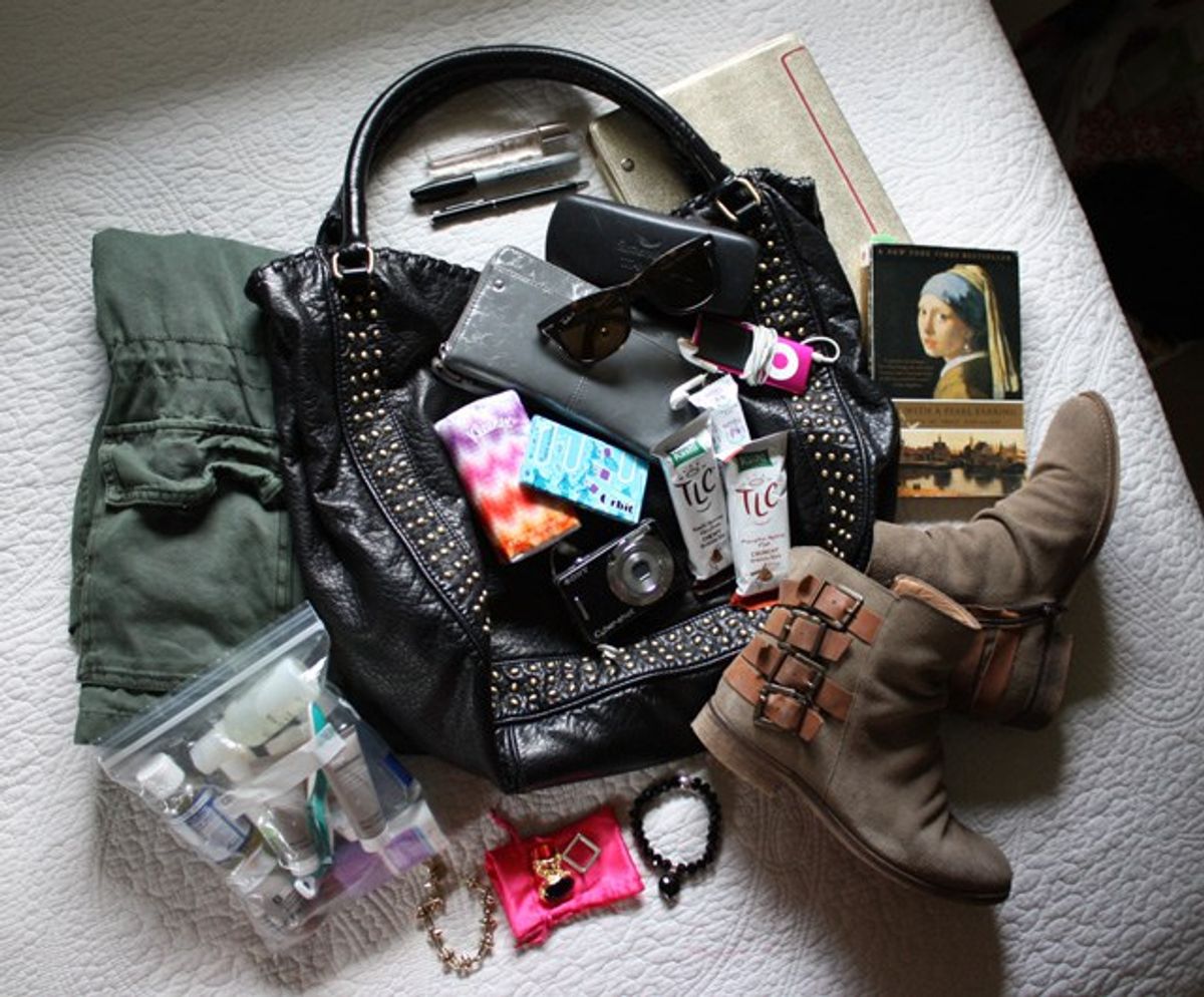 Eight Things Every College Girl Needs To Keep In Her Purse At All Times