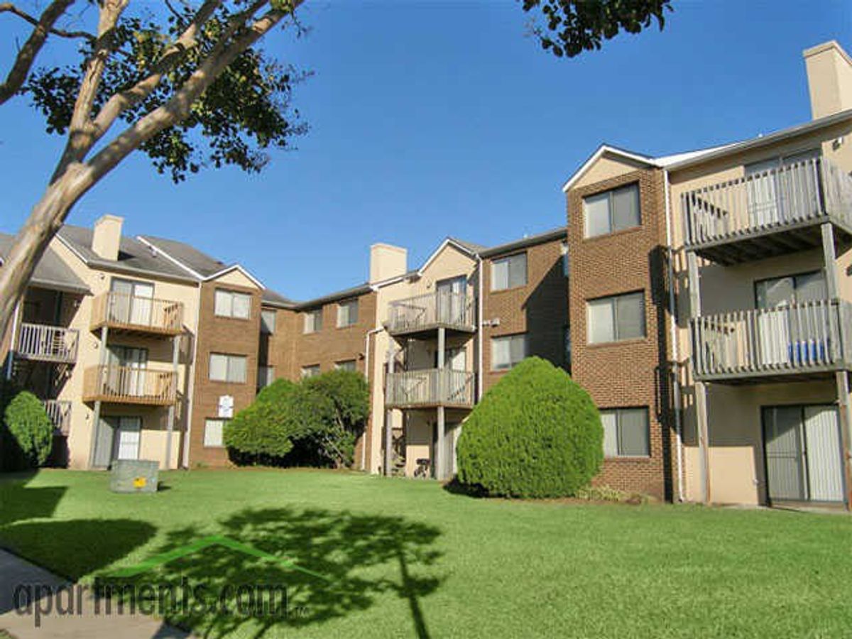 Harbor's Gate Proving to be Somewhat Inconvenient