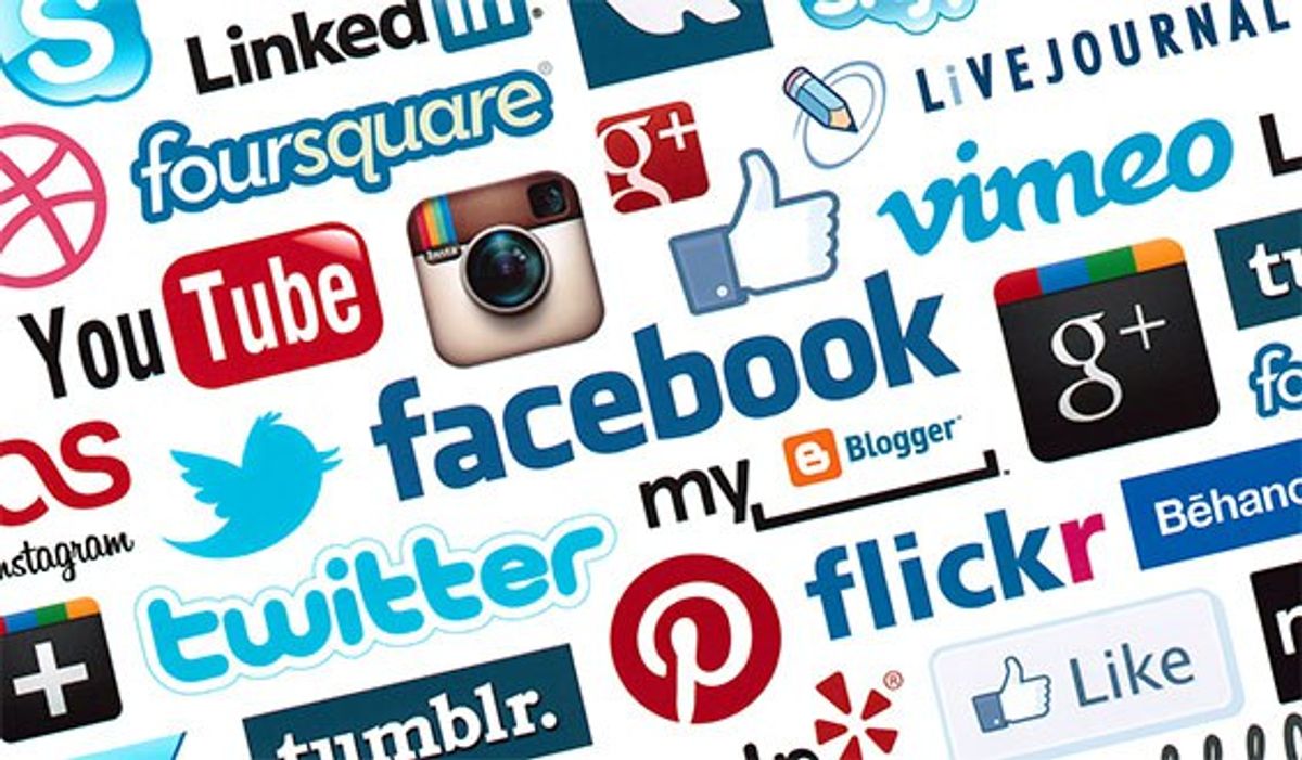 Why The Benefits of Social Media Outweigh The Drawbacks