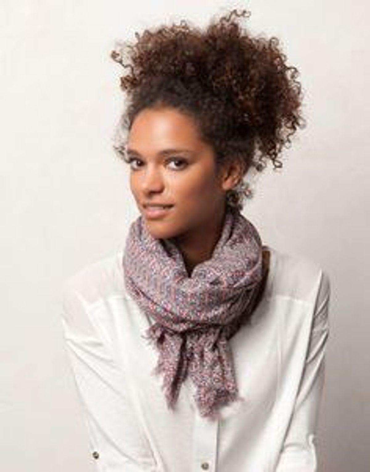 4-quick-and-easy-hairstyles-for-curly-hair