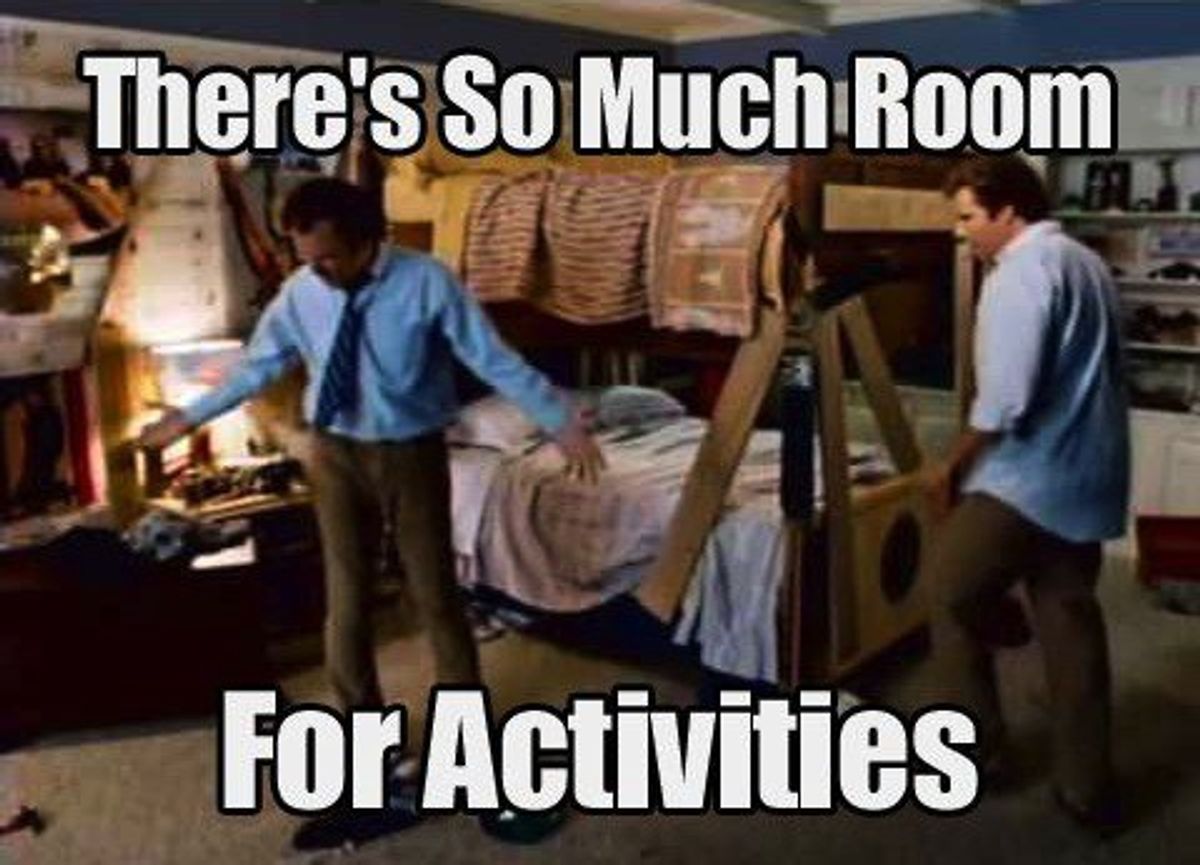 10 Dorm Room Tips And Hacks