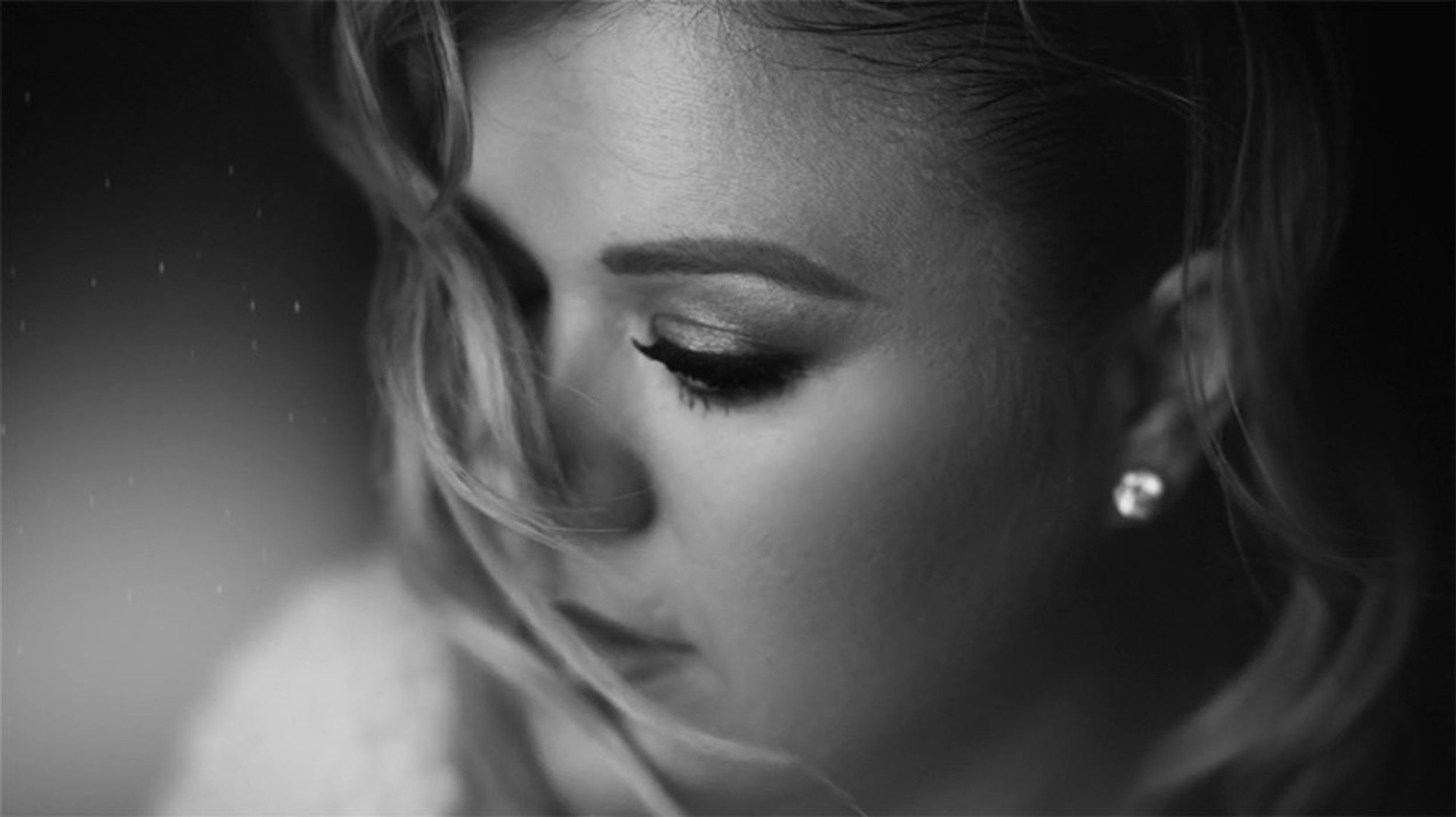 The Beauty Of Kelly Clarkson's 'Piece by Piece'