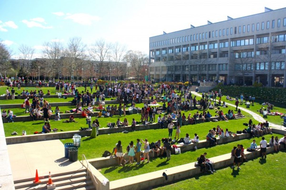 9 Signs You Know It s Spring At Stony Brook University