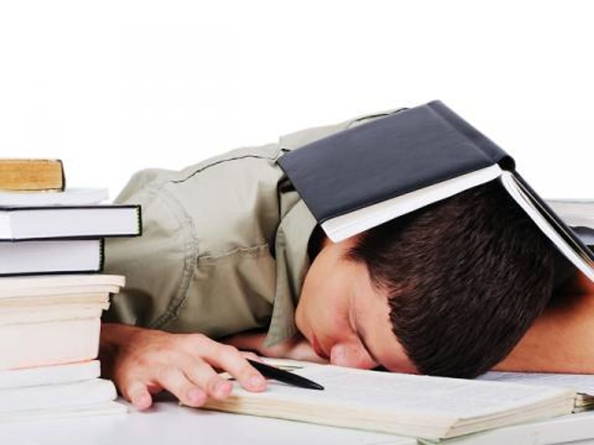 12 Ways To Maximize Your Sleep In College
