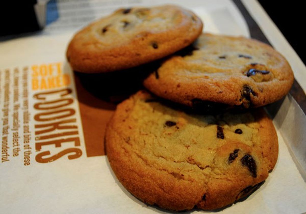 Featured image of post How to Make Mcdonald&#039;s Chocolate Chip Cookies Box