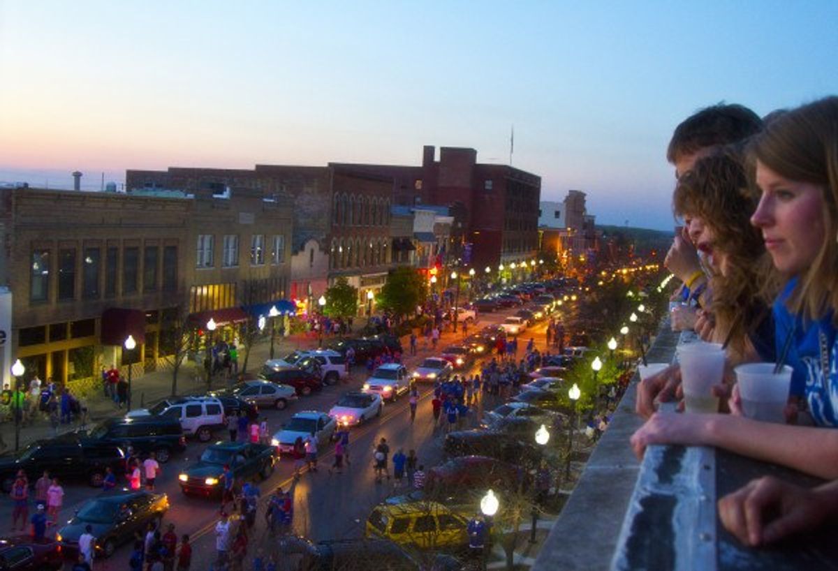 What To Do In Lawrence Ks / Things To Do In Lawrence Ks Glik S