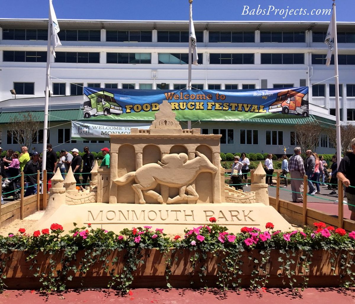 Guide To Monmouth Park's Food Truck Festival