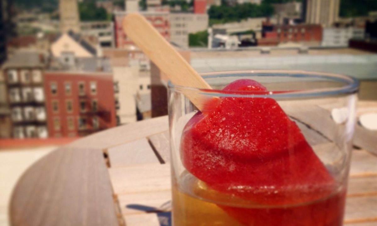 6 MustTry Bars In Cincinnati This Summer