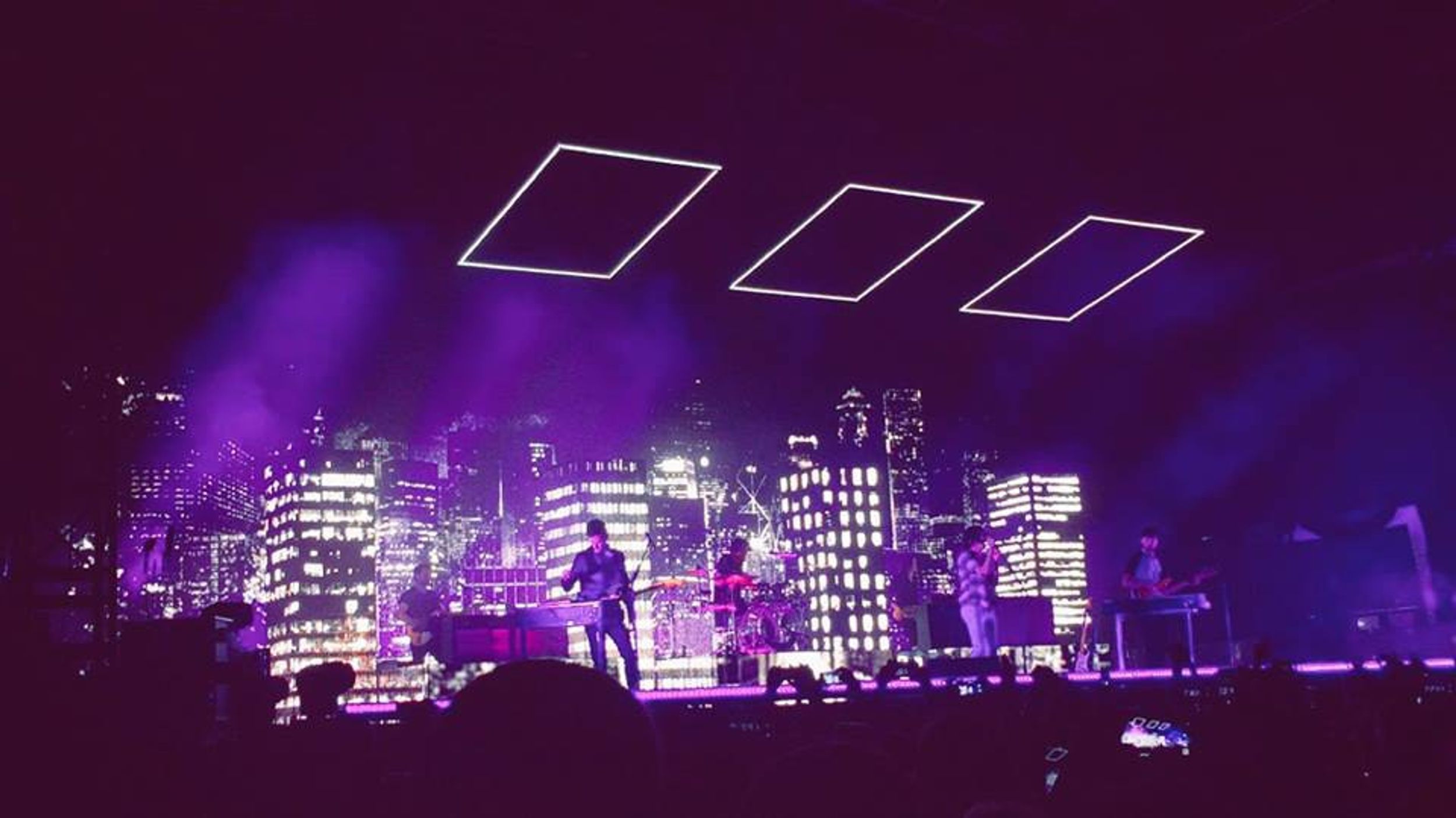 Why I Chose The 1975 Concert Over Finals Week
