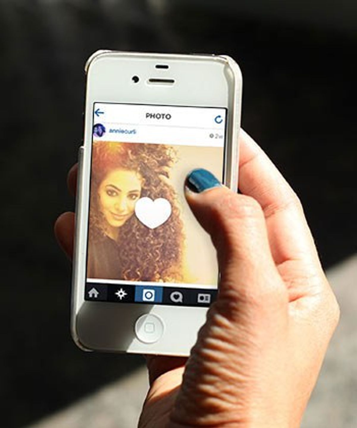 15-thoughts-you-have-while-scrolling-through-instagram