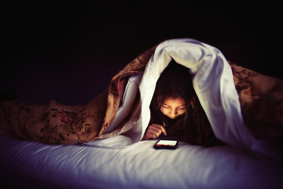 How Using Your Phone Before Bed Impacts Your Ability To Sleep