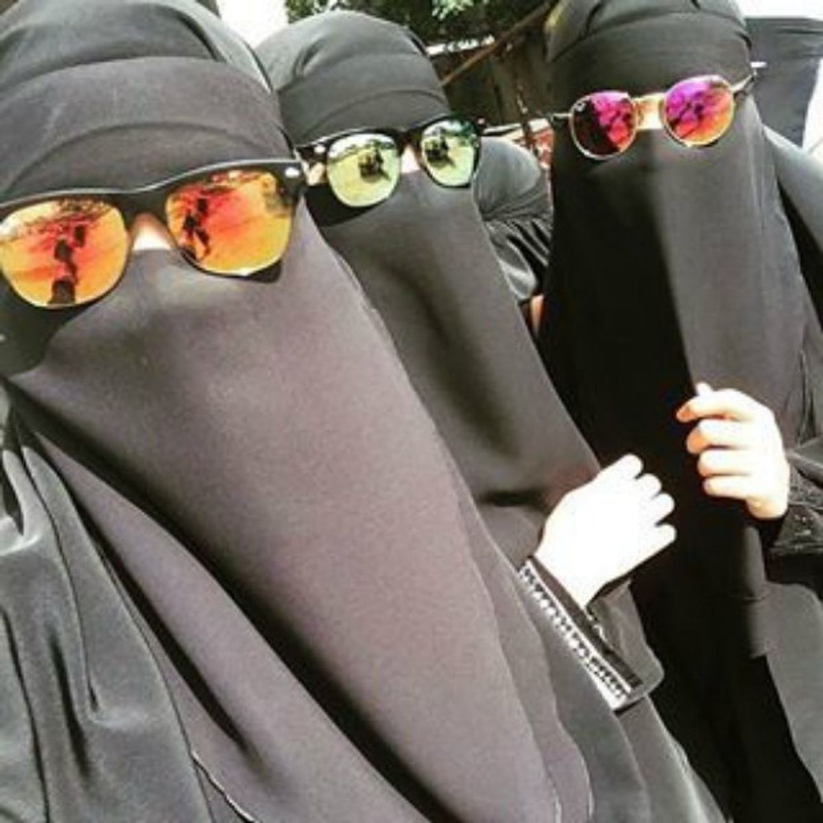 Does The Niqab Impair Communication?