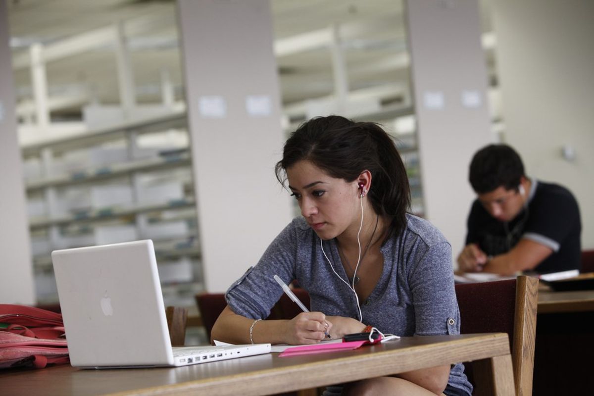 The Scientific Benefits To Listening To Music While Studying