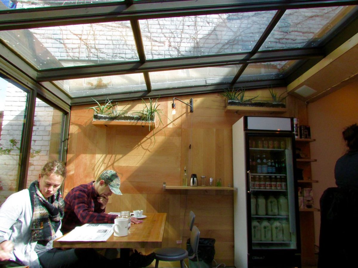 4 Places Besides Starbucks To Get A Cup Of Coffee Near University of