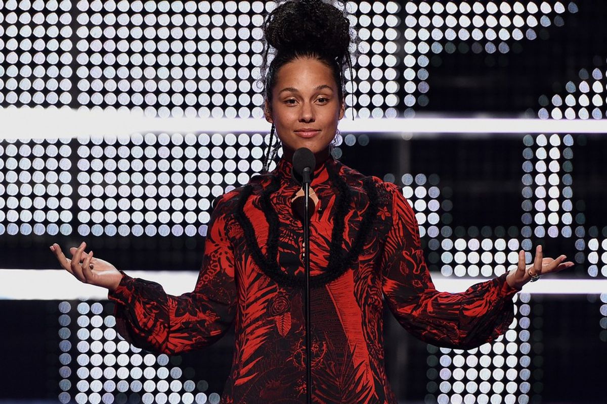 Alicia keys no makeup movement image