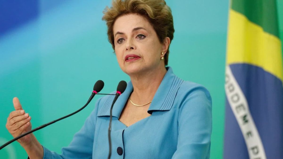 Brazils First Female President Impeached 0269