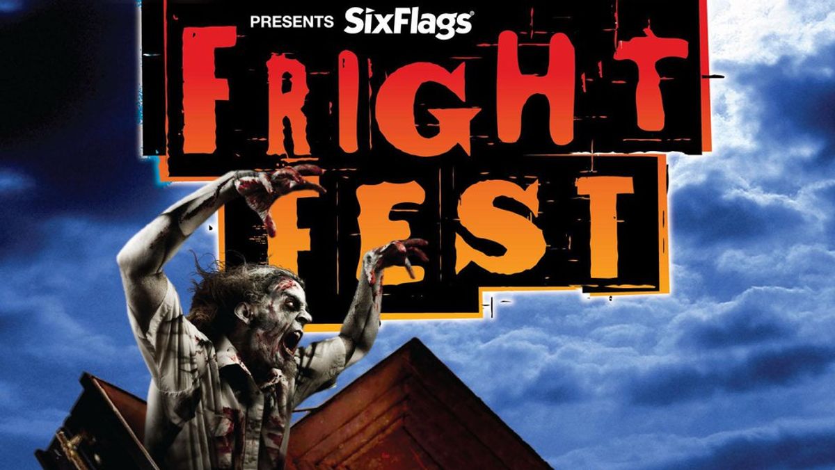 A Scaredy Cat's Guide To Six Flags: Fright Fest.