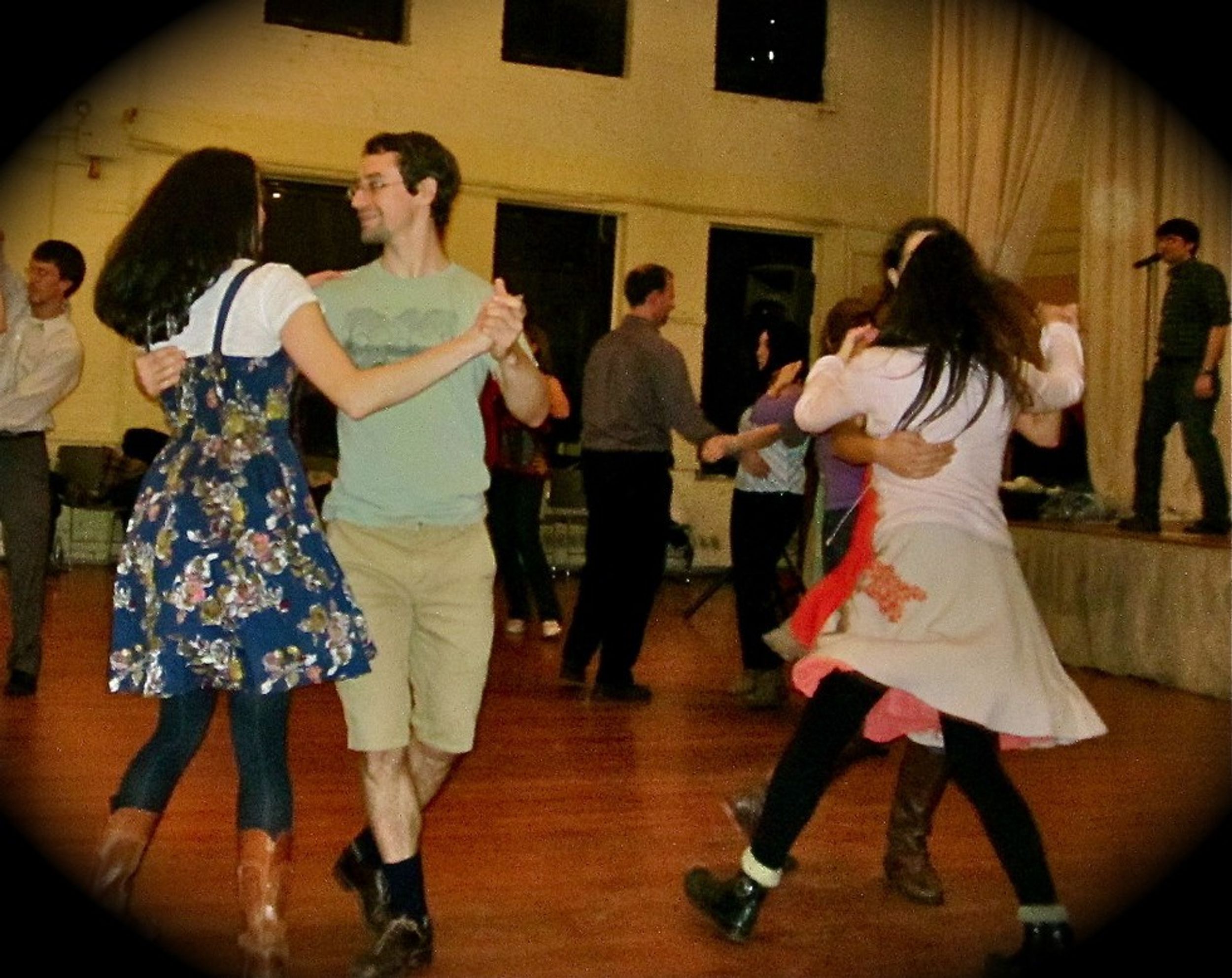 11 Reasons Why You Should Go Contra Dancing