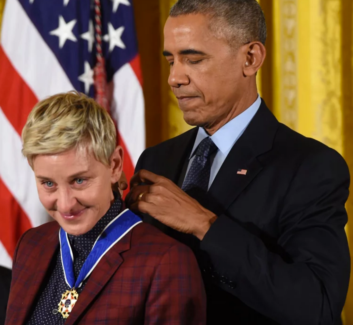 top 95+ Pictures which entertainer was awarded the presidential medal of freedom Full HD, 2k, 4k