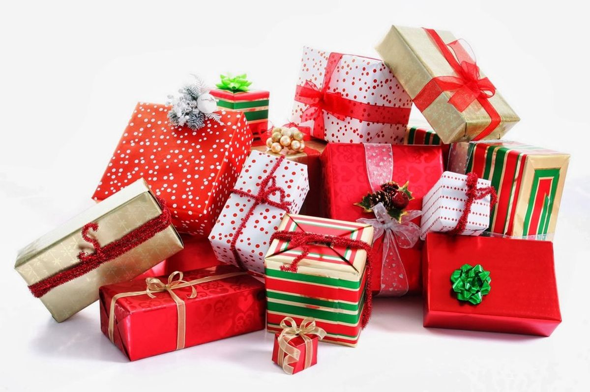 Top 5 Presents For People Who Suck At Presents