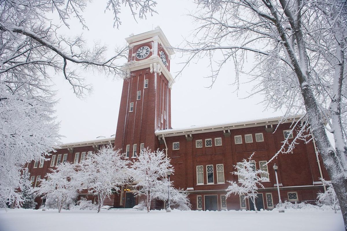 surviving-the-snow-as-a-college-student