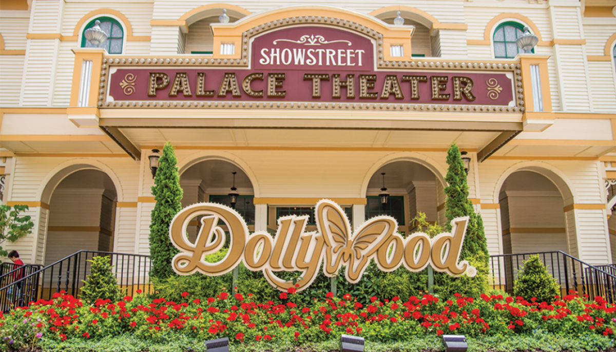 5 Reasons To Visit Dollywood Right Now