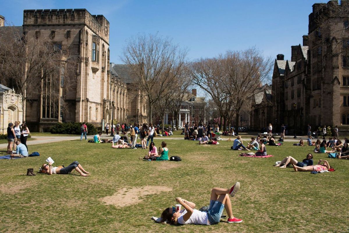 25 Signs You're A College Student
