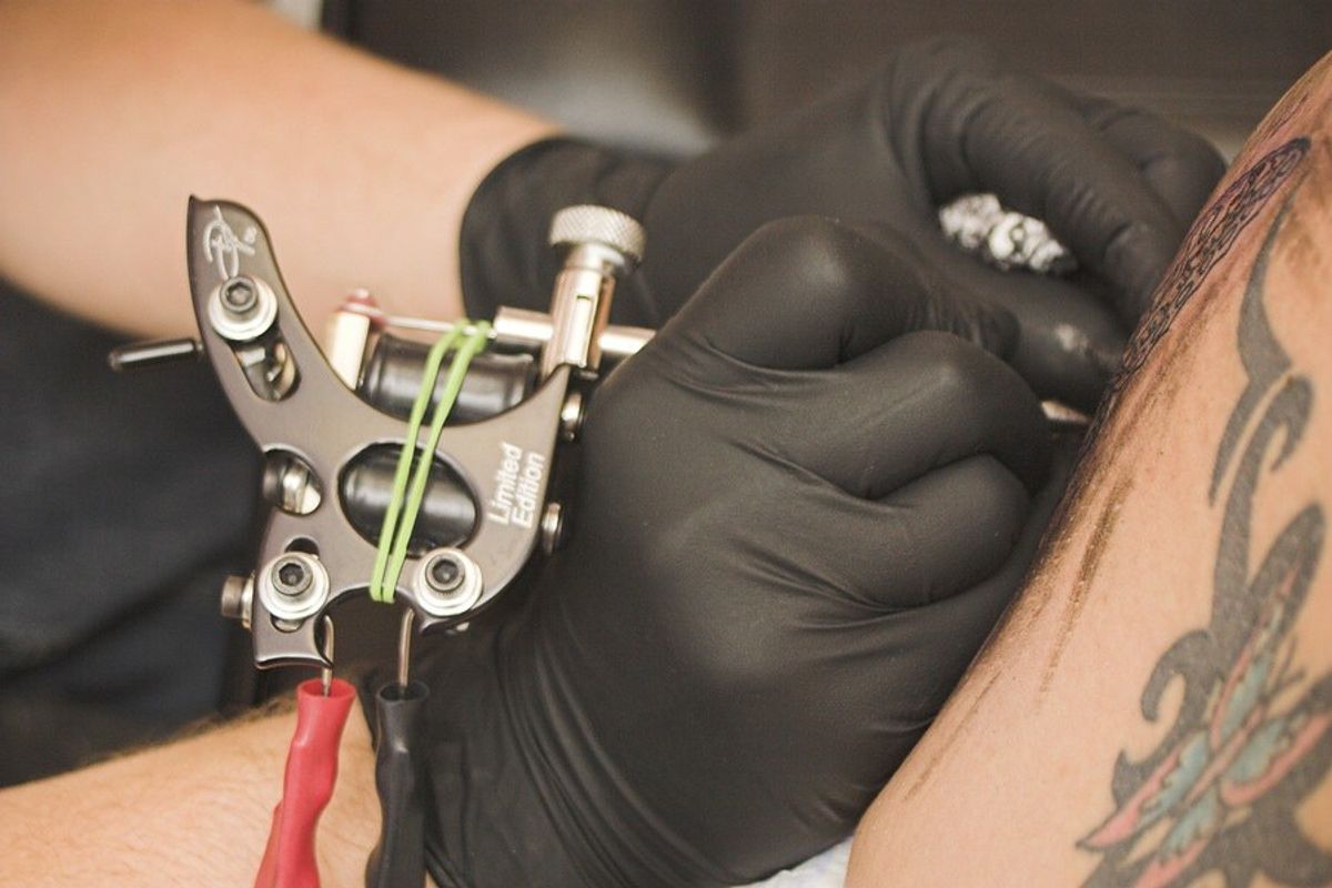 5 Stages Of Getting A Tattoo