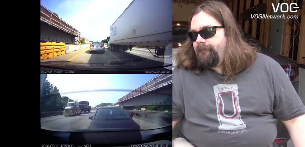 Tesla Autopilot Saved This Guys Neck—Or Possibly a Big Insurance Claim rbl.ms/2a4qDPc