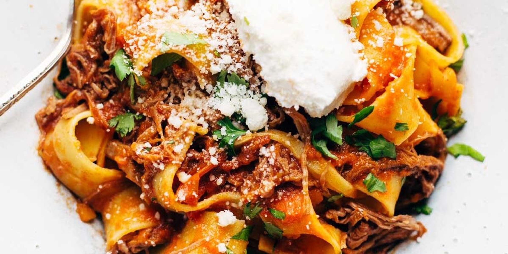 15 Slow-Cooker Beef Recipes That'll Impress at the Dinner ...