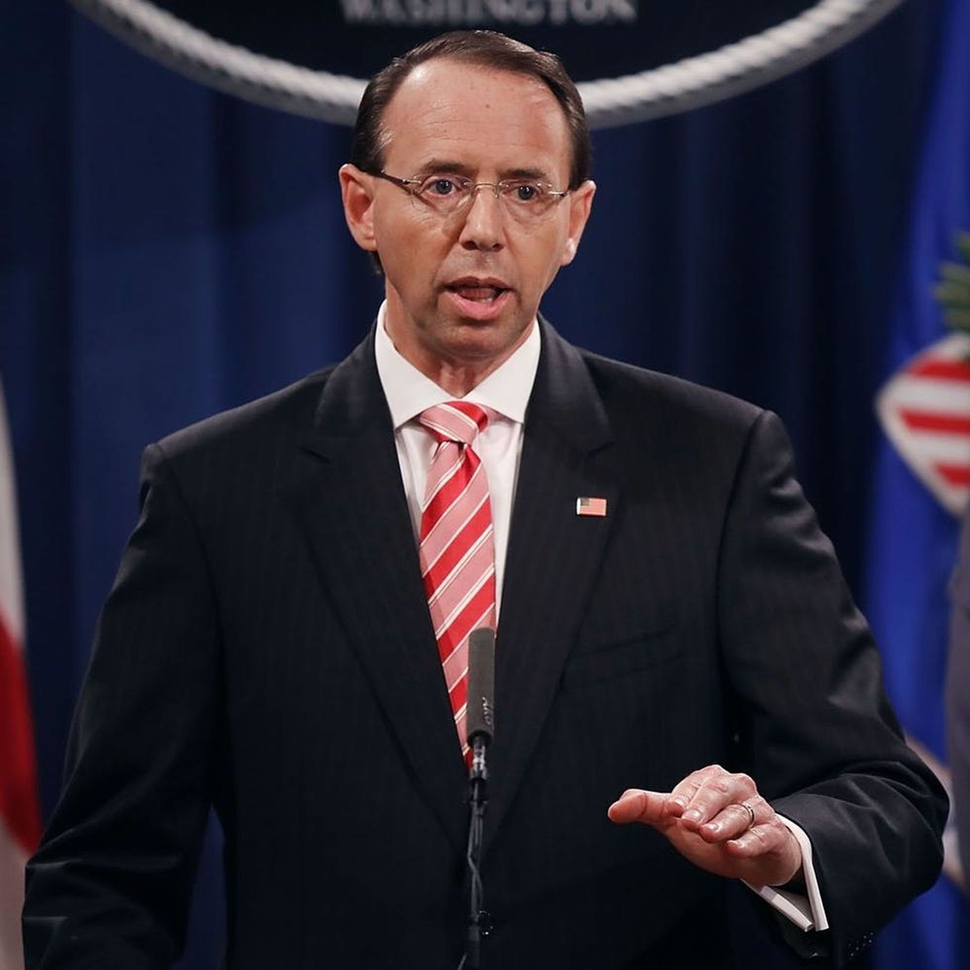 12 Russian Intelligence Officers Have Been Indicted for the DNC Hacking