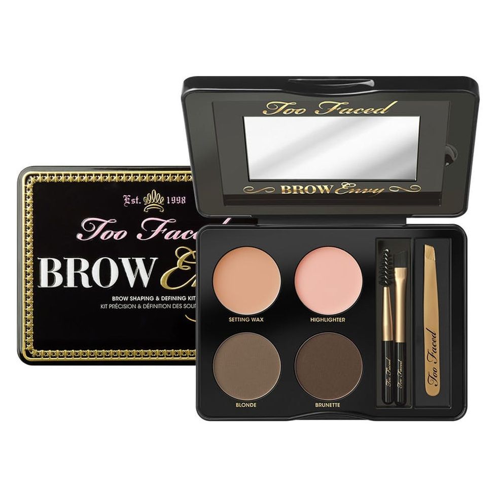 eyebrow kit with highlighter