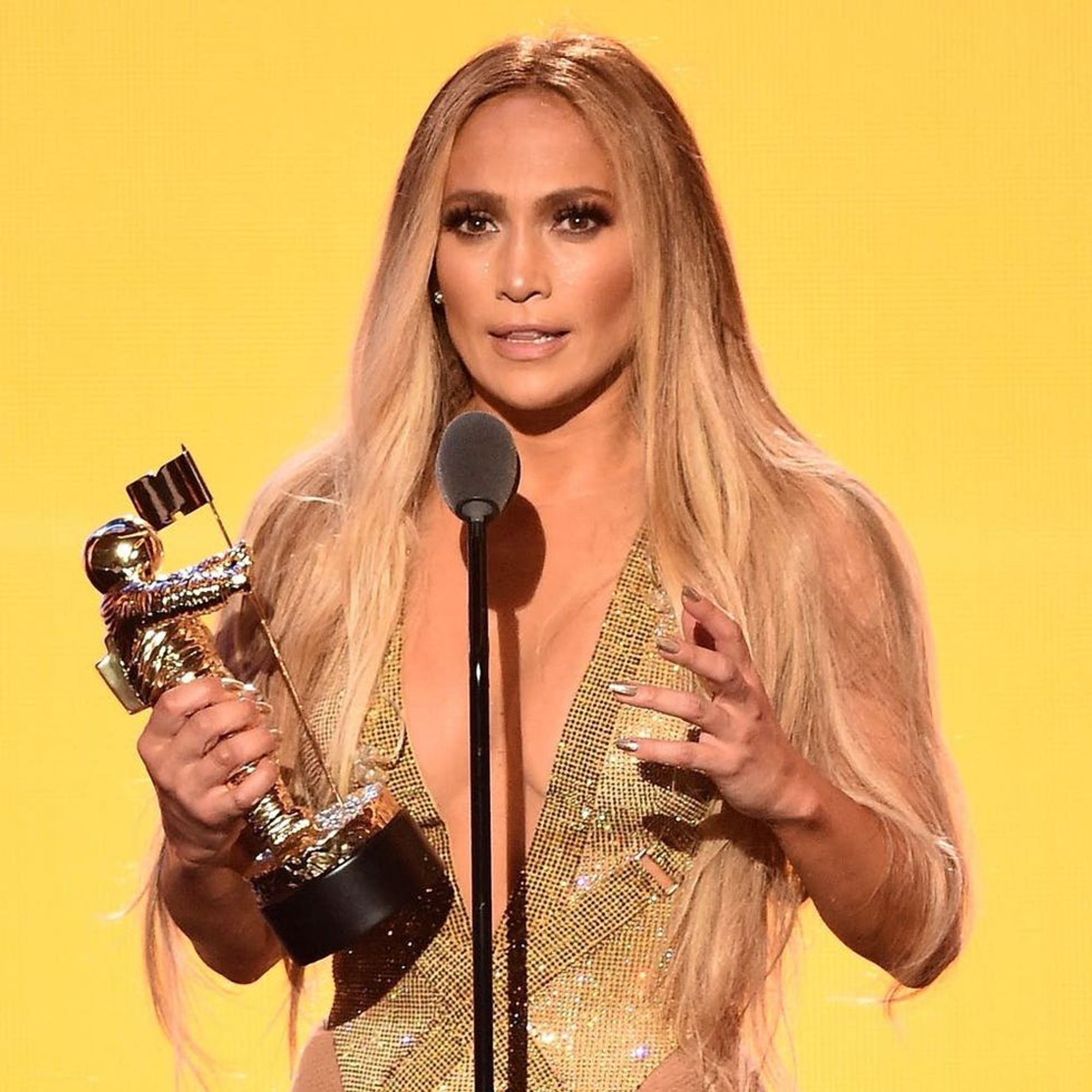 MTV VMAs 2018 Jennifer Lopez Steals the Show and Makes Video Vanguard