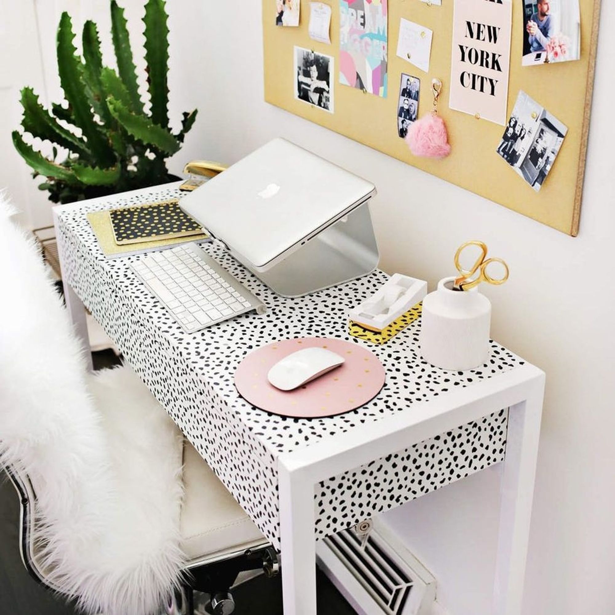 13 Kate Spade New York-Inspired Office Decor Ideas for the HBIC - Brit + Co