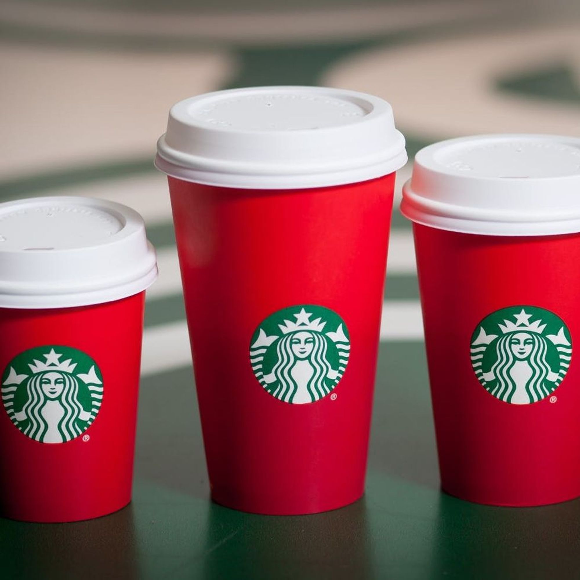 Here’s Why Starbucks Insists on Using Their Own Drink Size Names - Brit ...