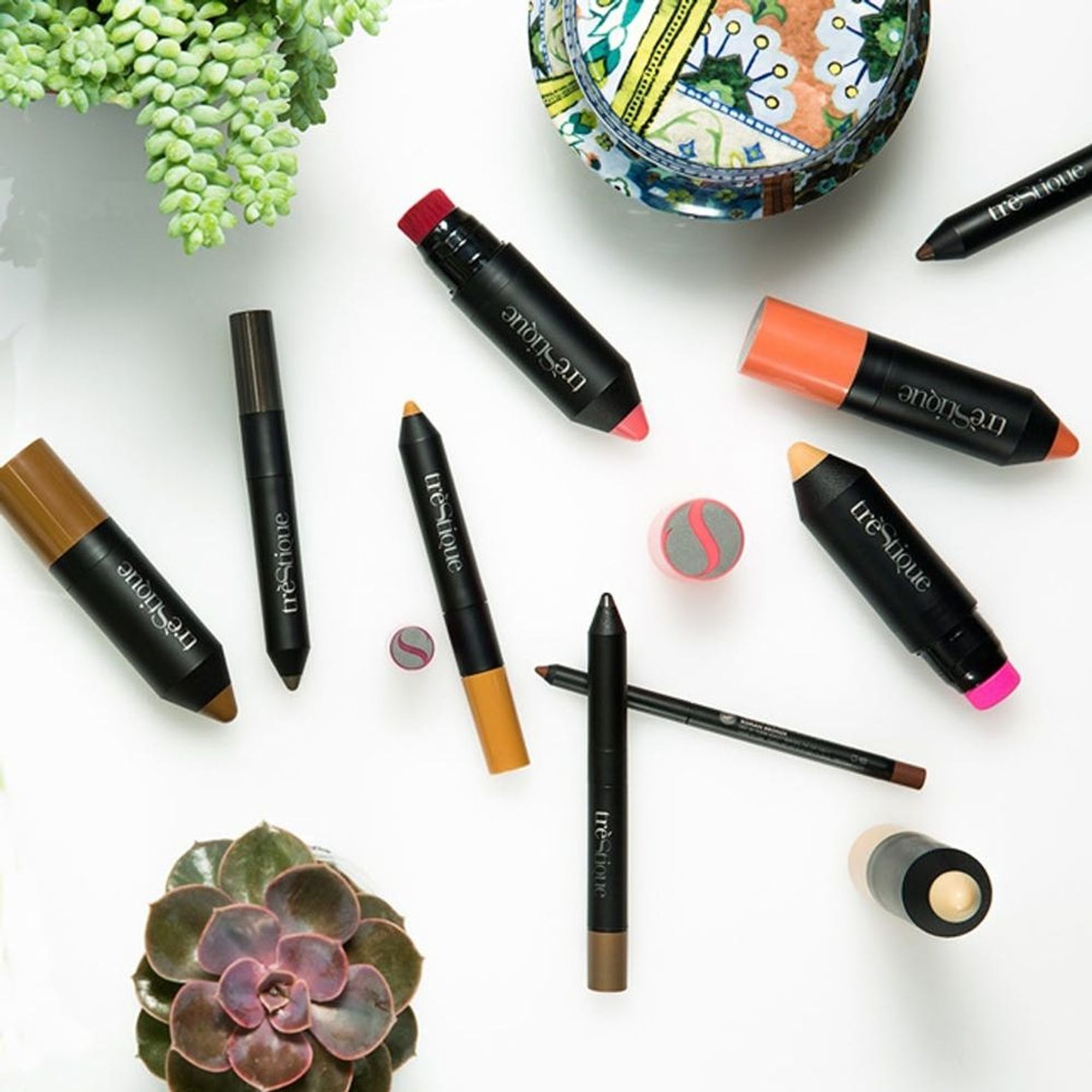 this-makeup-company-is-all-about-simplifying-your-beauty-routine-brit