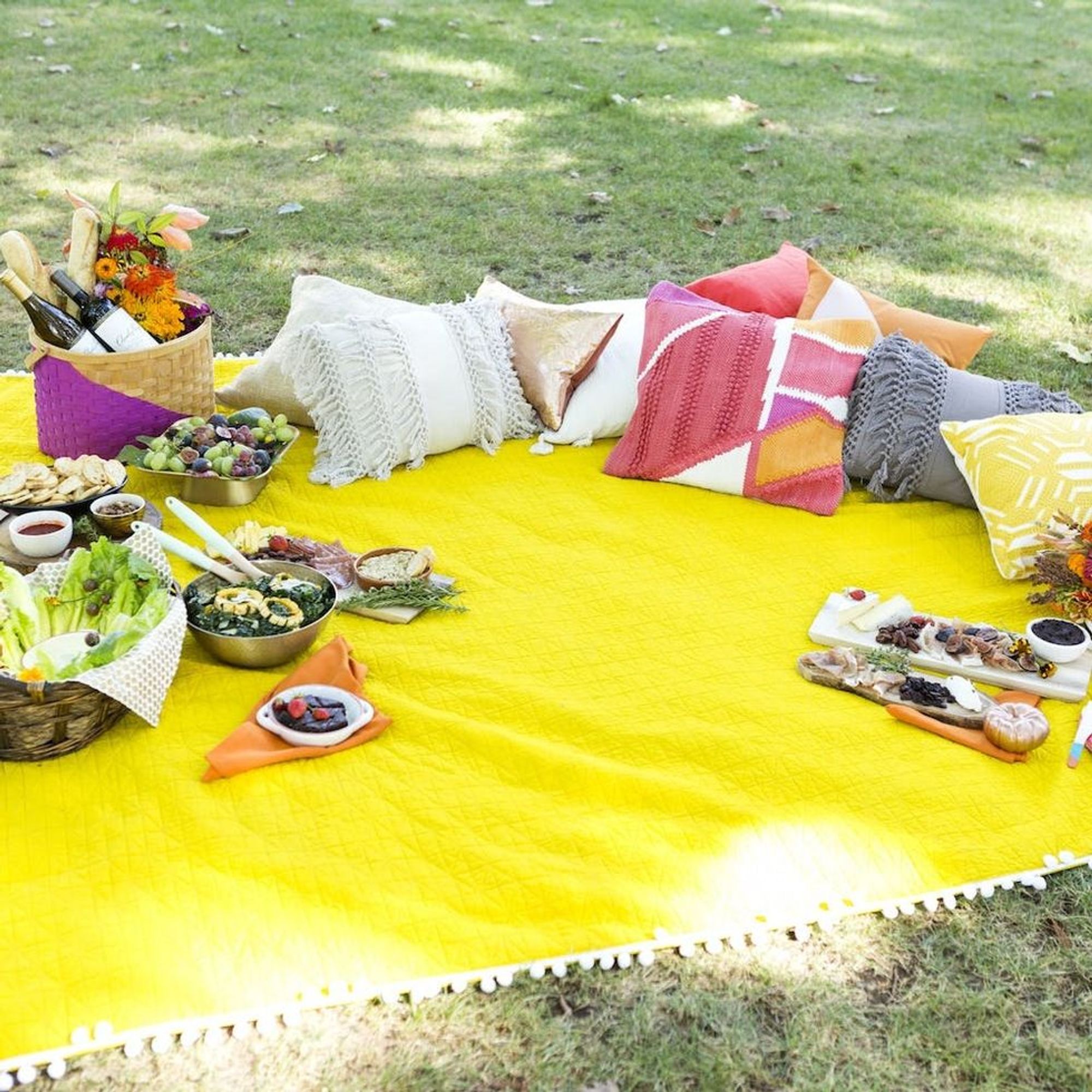 6 Stylish (and Easy!) Ideas for a Colorful Fall Picnic Brit + Co