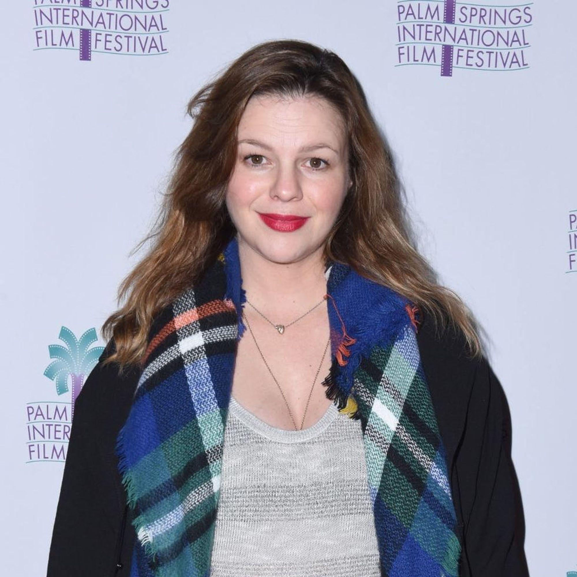 Amber Tamblyn Is Showing Us the Hilariously Messy Side of Motherhood ...