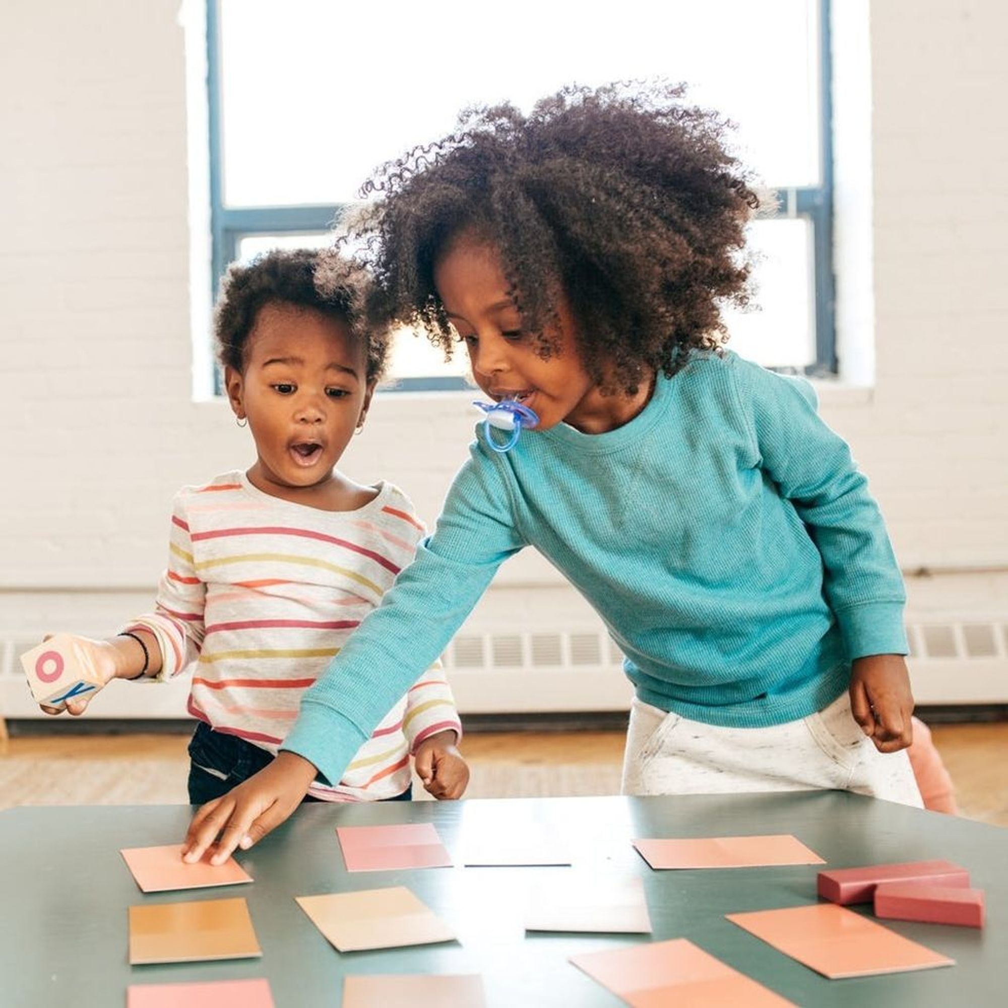 Study Shows First-Born Children Might Be Smarter Than Their Siblings ...