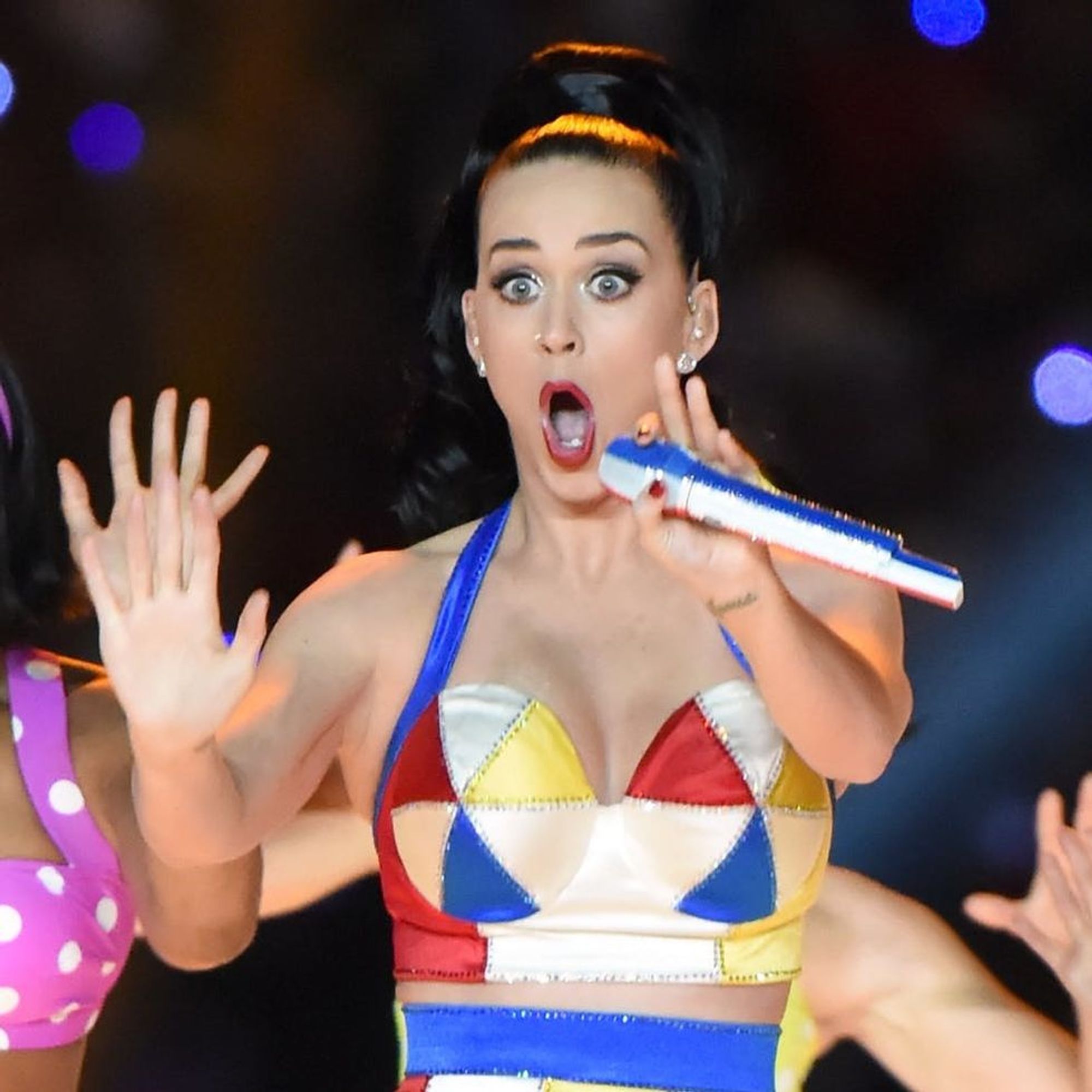 The 9 Most Omg Moments In Super Bowl Halftime Show History - Brit  Co