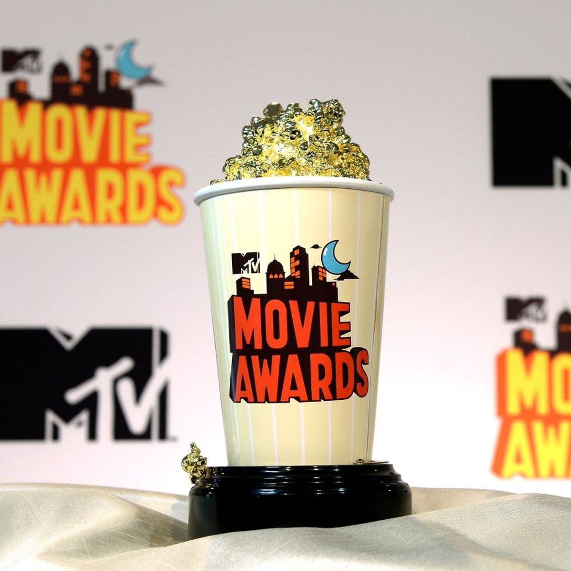 MTV Movie + TV Awards Just Went GenderNeutral Brit + Co