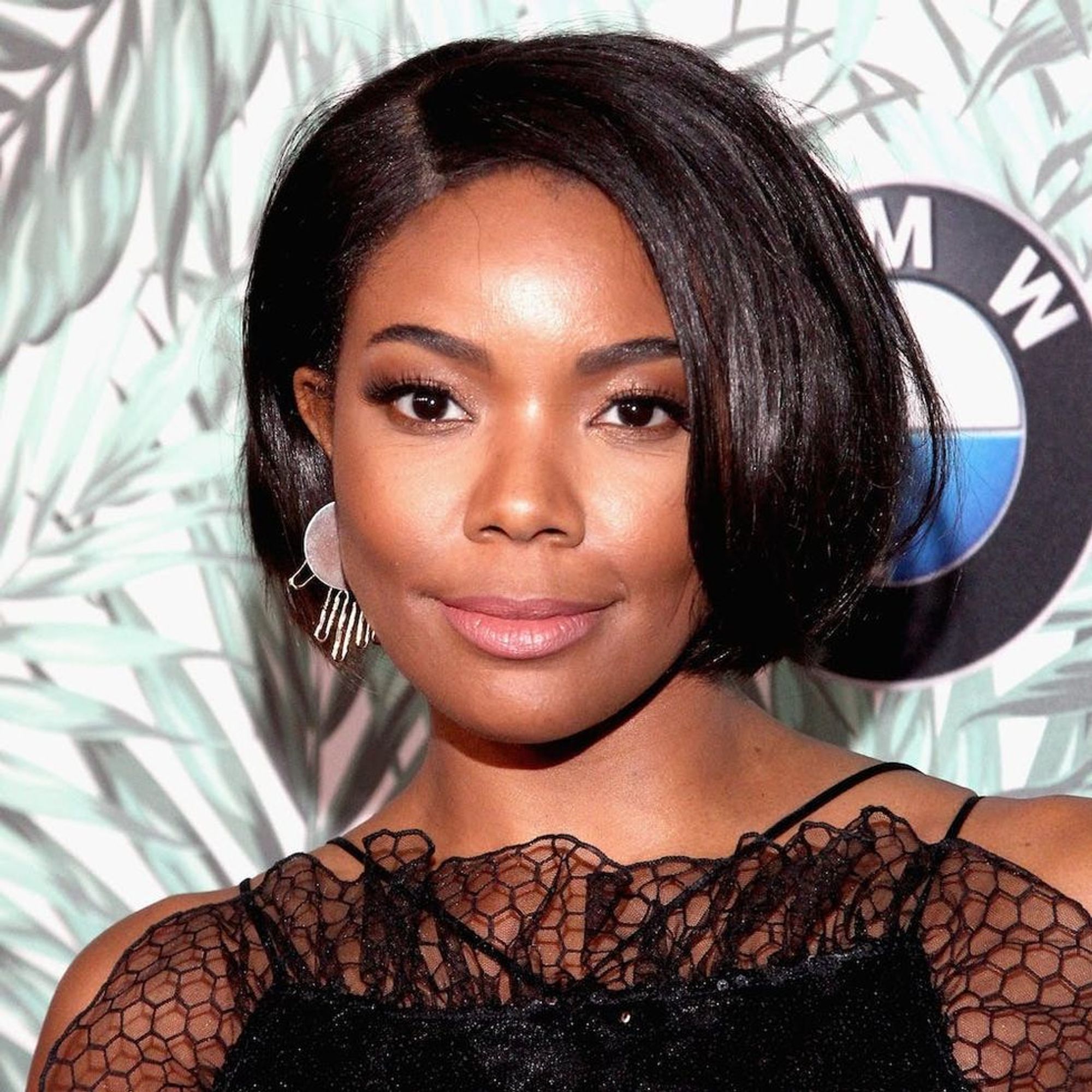 Gabrielle Union Flaunts Freckles in #NoMakeup Selfie - Brit + Co