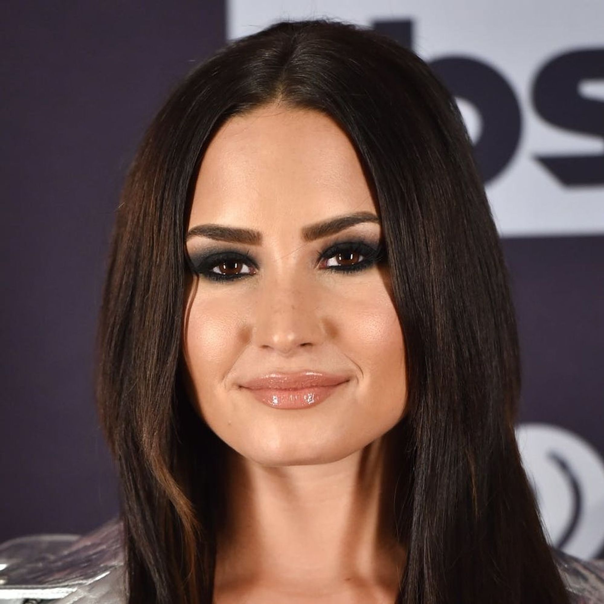 Demi Lovato Just Got the Spring Hair Chop of Your Dreams - Brit + Co