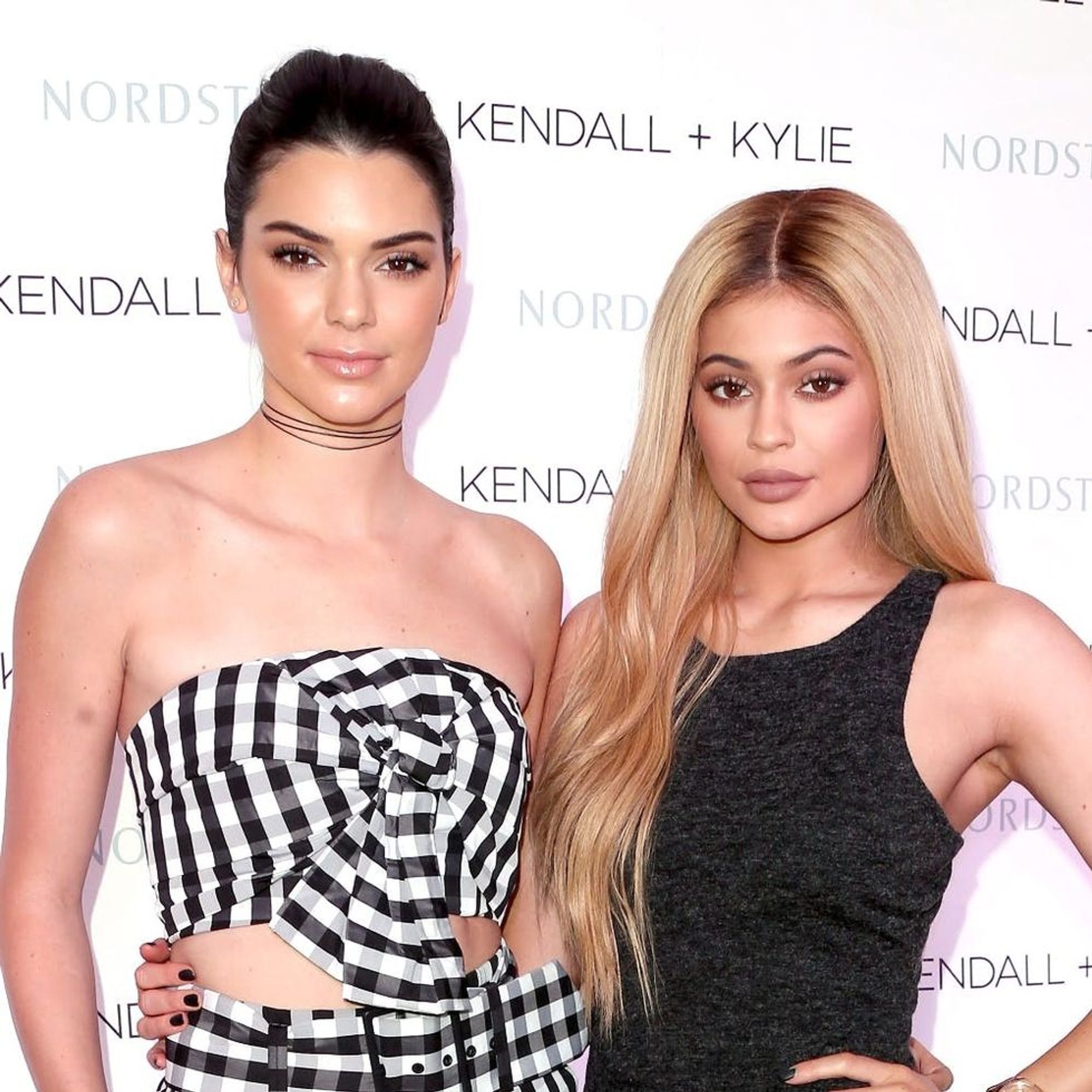 Kylie, Kendall and Hailey Baldwin Got Stuck in an Elevator and Had to ...