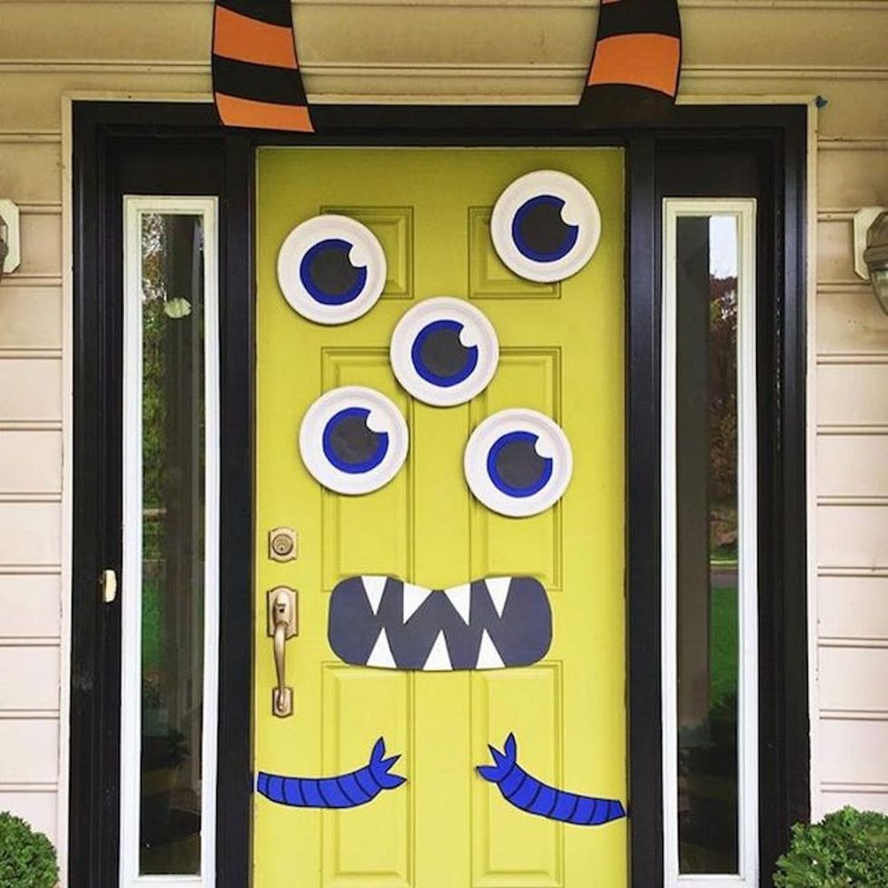 halloween door decorations